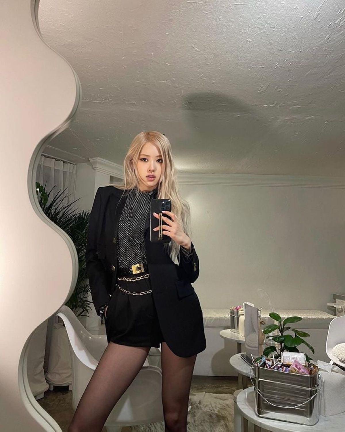 인간 생로랑, 블핑 로제💥🖤 이미지4