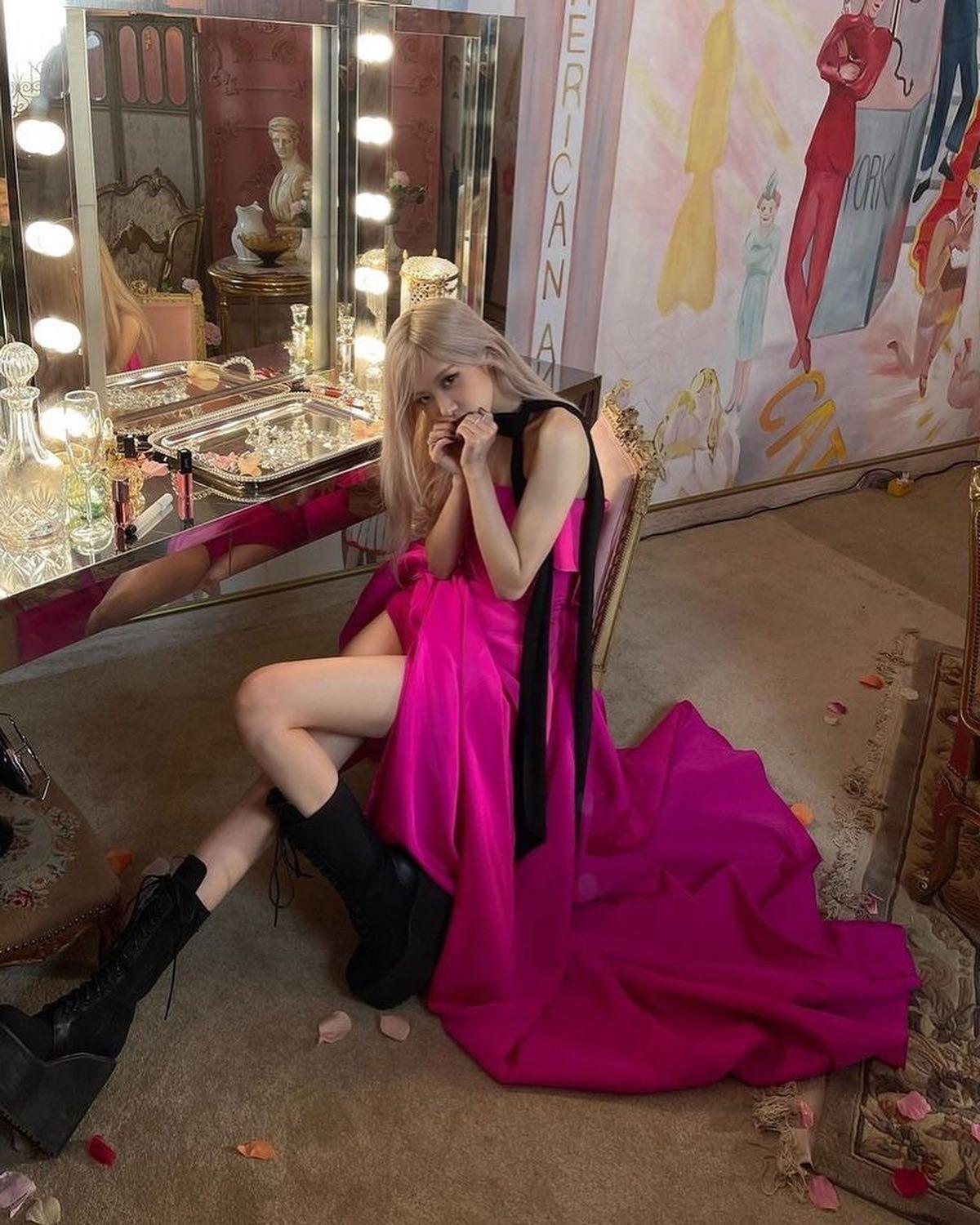 인간 생로랑, 블핑 로제💥🖤 이미지5