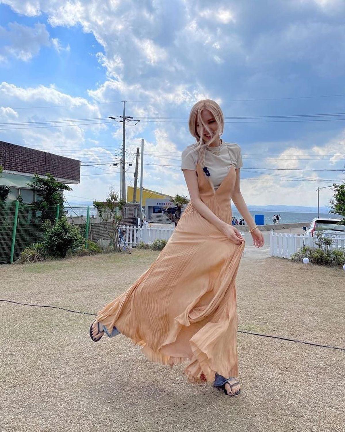 인간 생로랑, 블핑 로제💥🖤 이미지6