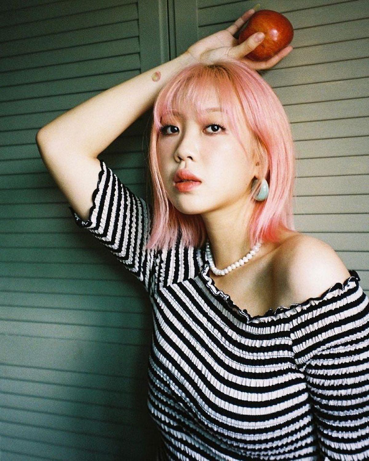 한층 더 과감해지는 이영지🖤😵💫 이미지8