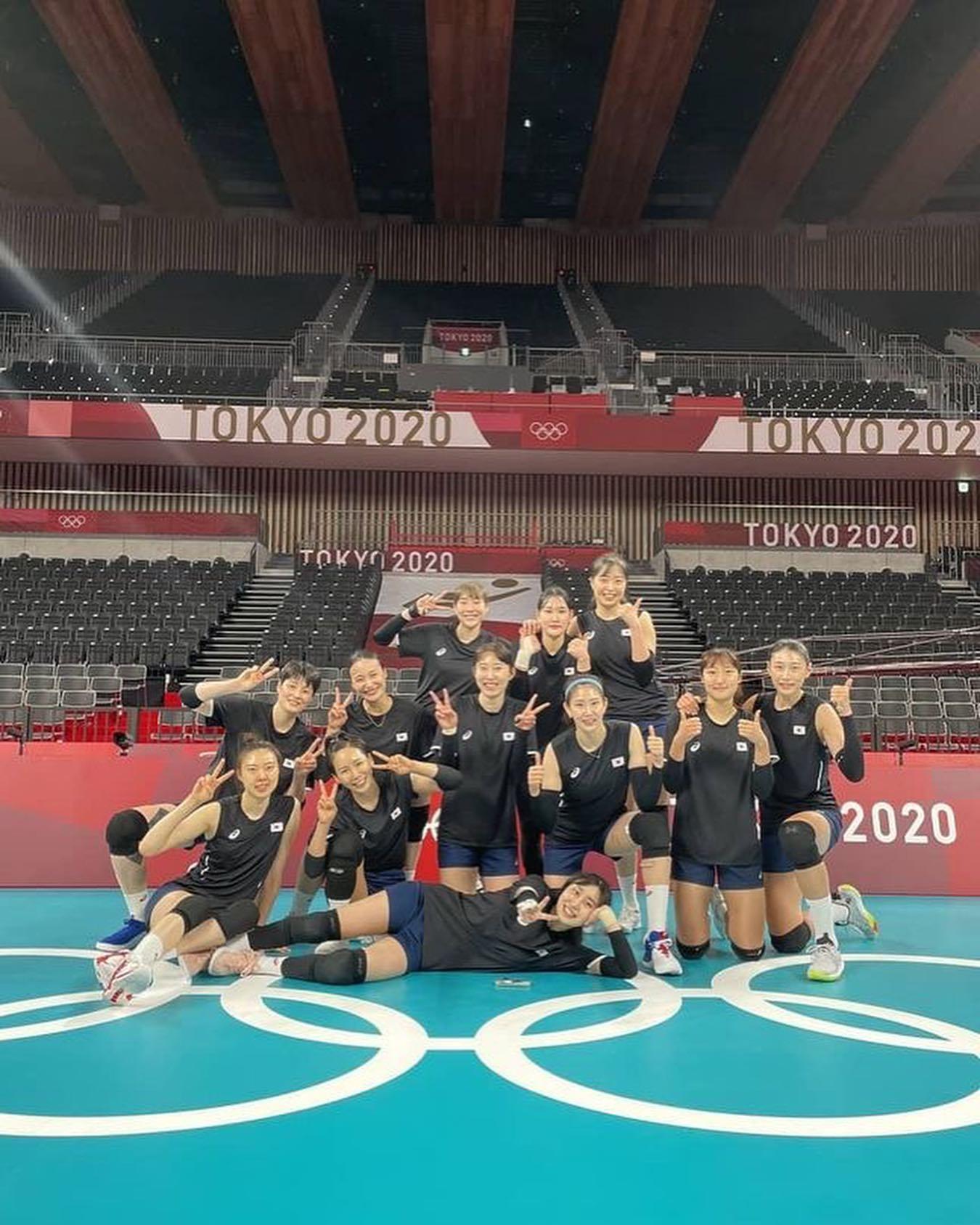 대한민국🇰🇷🏐언니들 승리🙌🏻🔥 이미지3