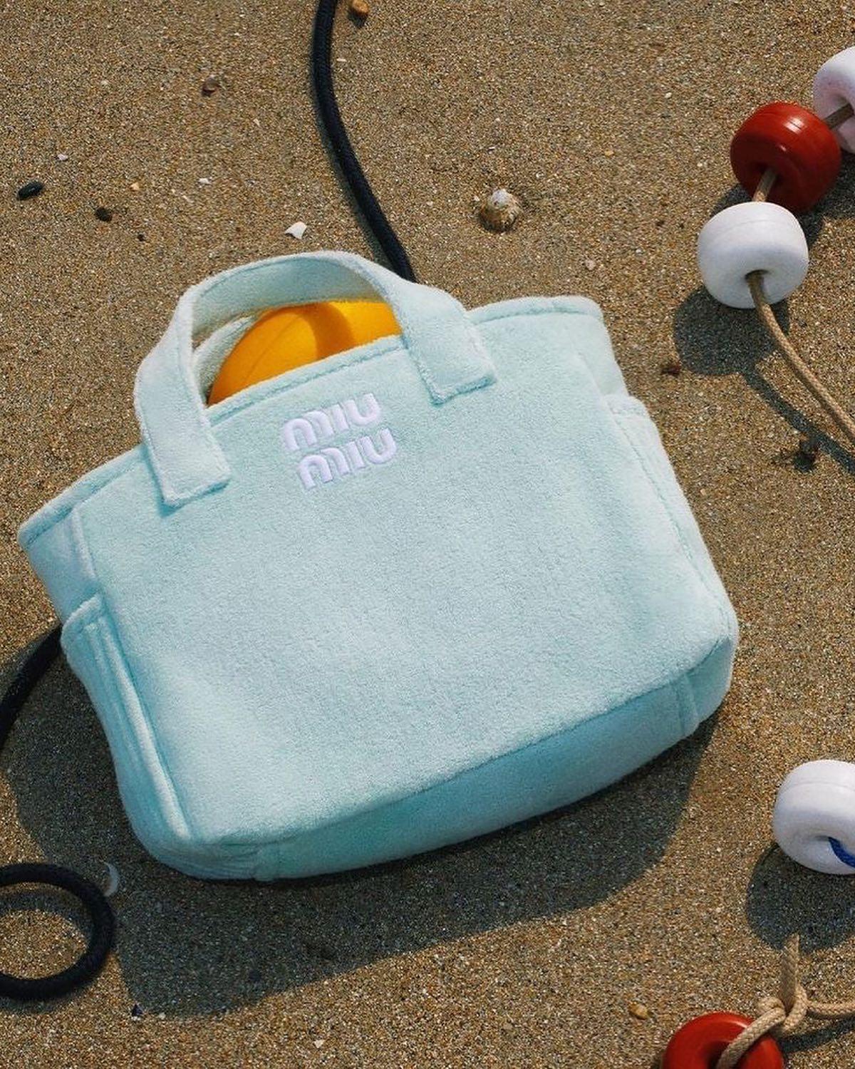 빠짐없이 갖고싶은 미우미우💖 이미지3