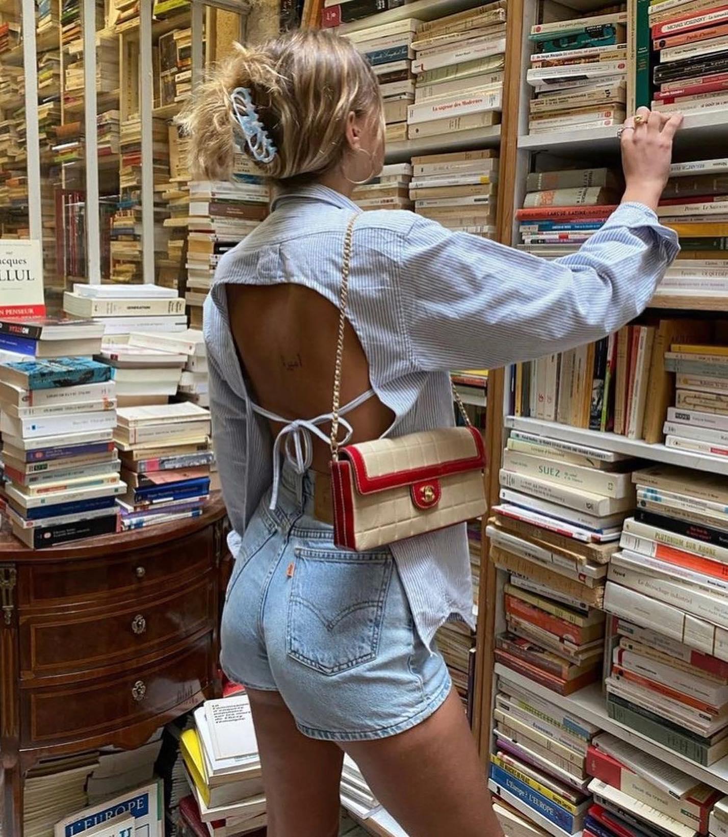 여름에 꼭 도전🔥💙백리스 탑 이미지2