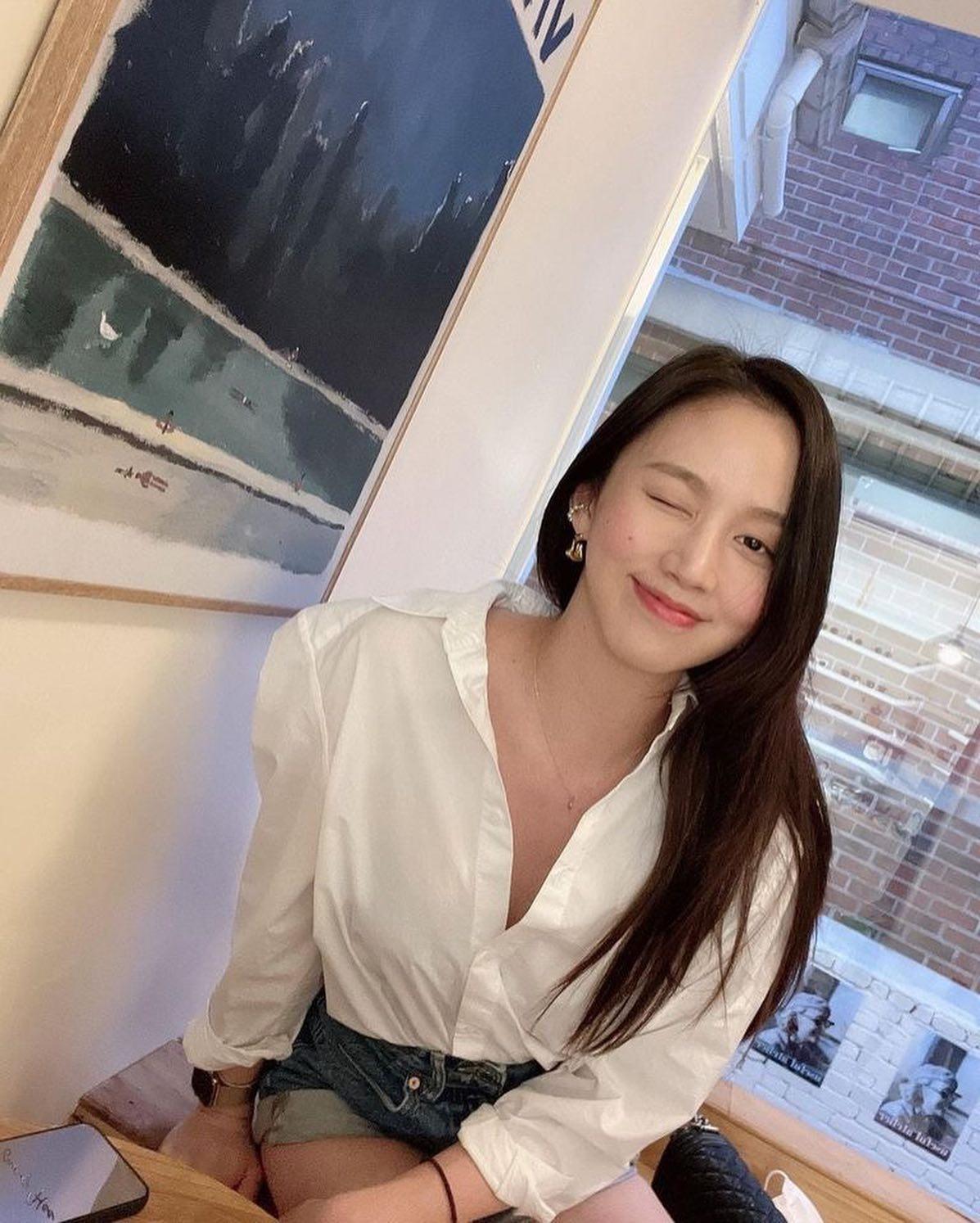 배우 고성희의 세련된 청순미🌸 이미지3