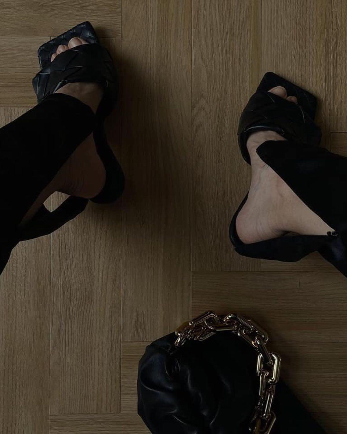 트임 팬츠로 포인트👍🏻💙 이미지7