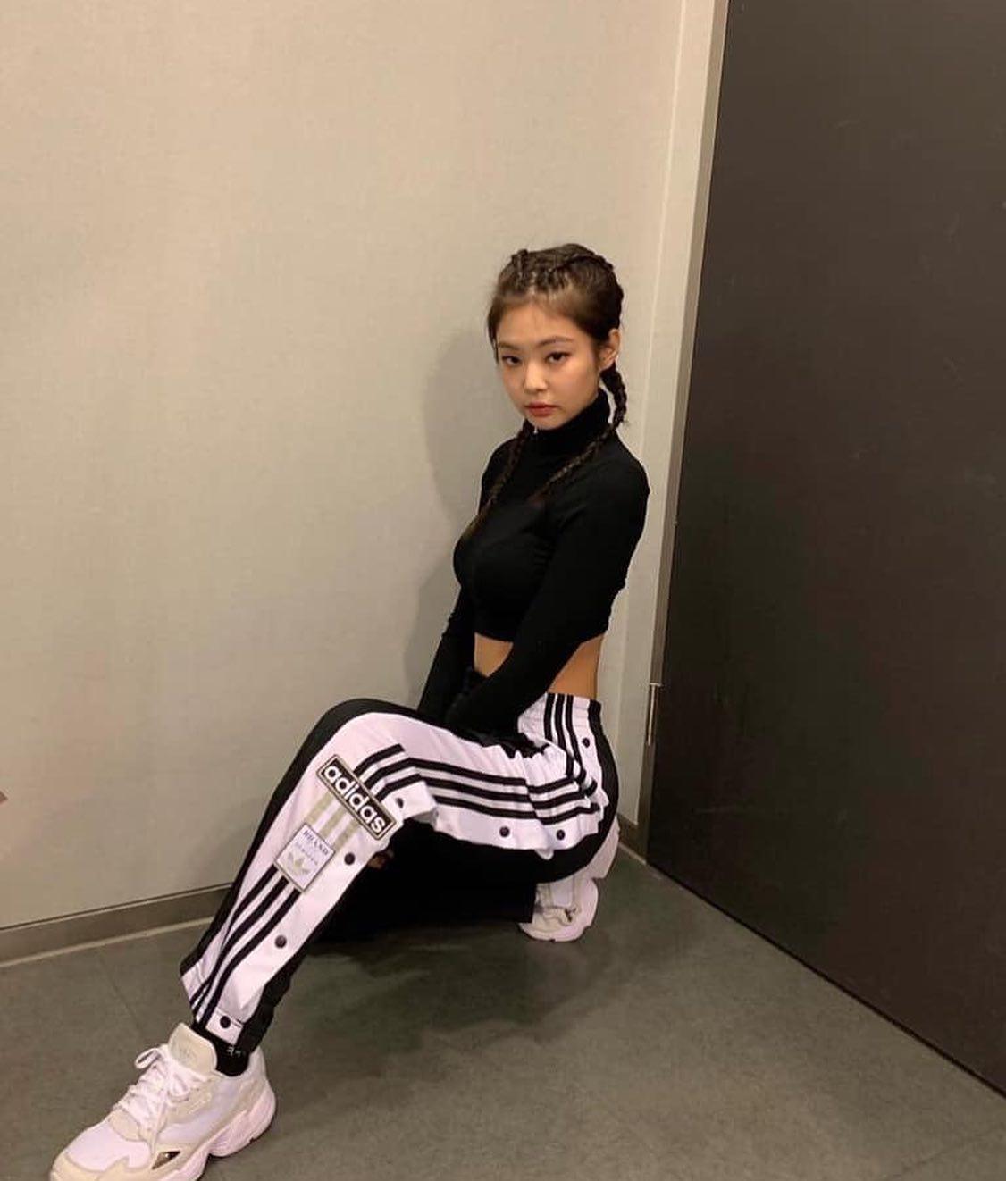 제니 츄리닝핏❤️‍🔥 말해뭐해😆 이미지4