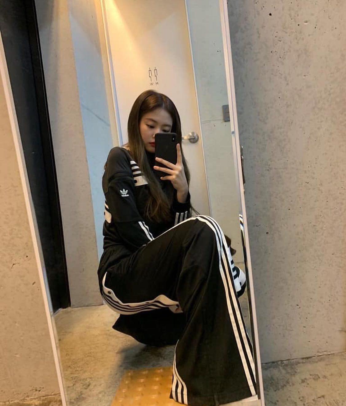 제니 츄리닝핏❤️‍🔥 말해뭐해😆 이미지9