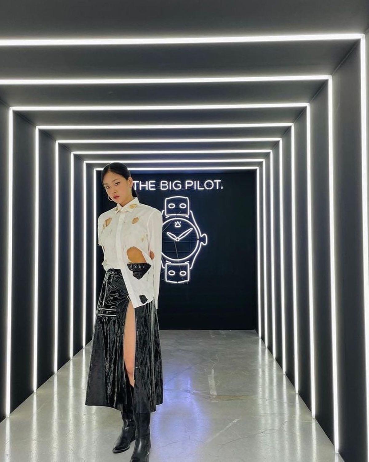 어떤룩이든 시크하게 비비처럼🖤 이미지10