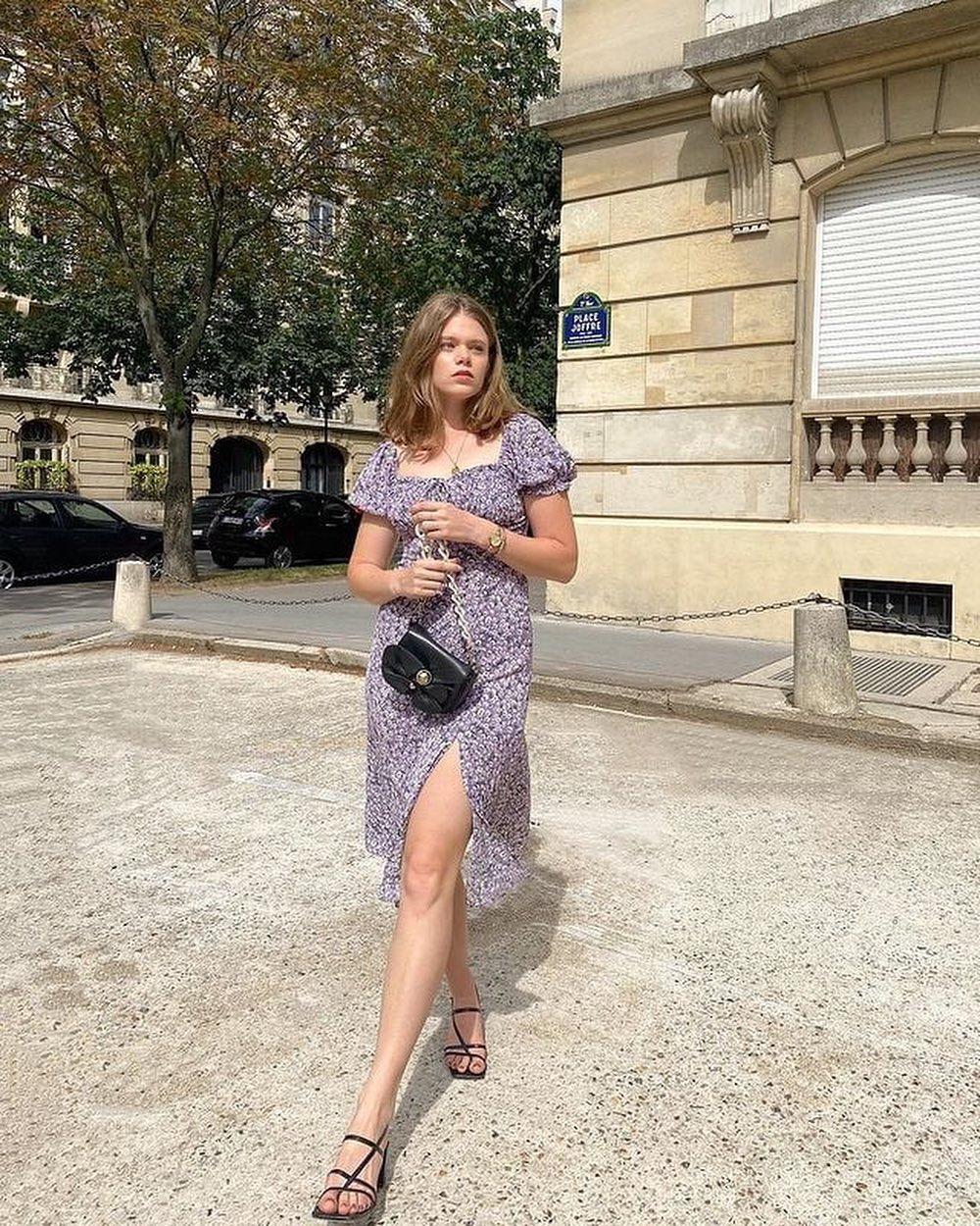 여름철 꽃무늬는 국룰!🌺 이미지3