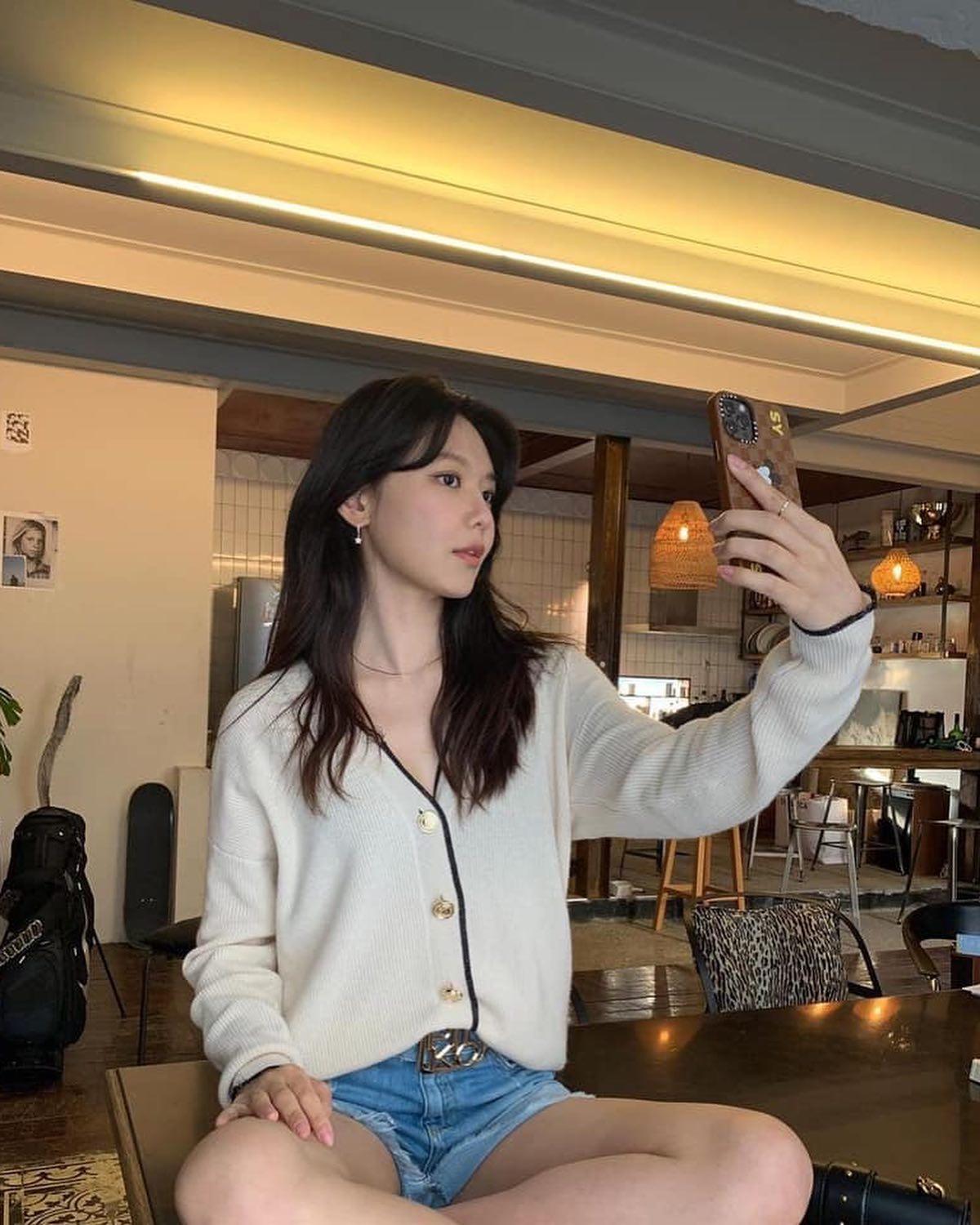 언니들처럼 숏팬츠입기☀️💙 이미지