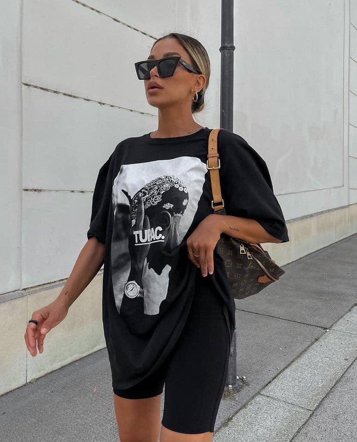 태닝하고 블랙입어야지🖤😎 이미지6