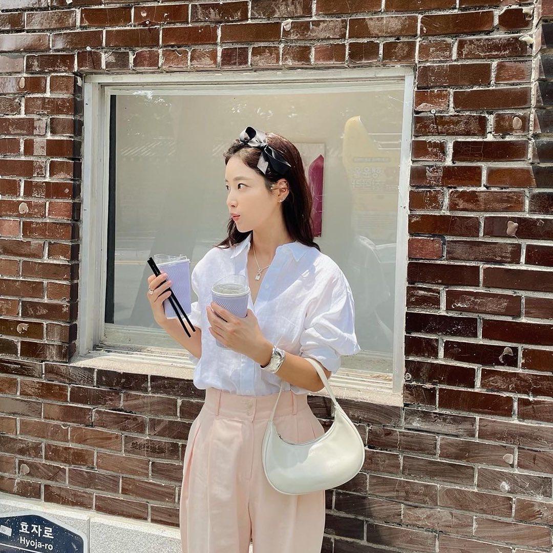 여름에 들기좋아😍👛반달 미니백 이미지2