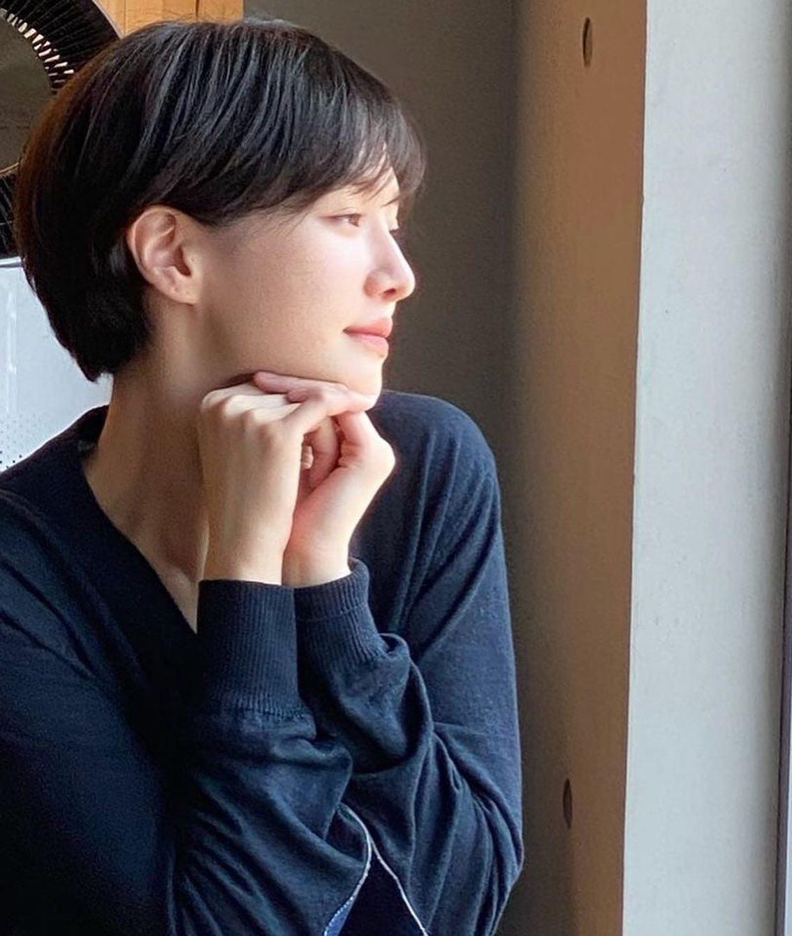 박규영의 감각적인 미니멀🙌🏻💜 이미지4