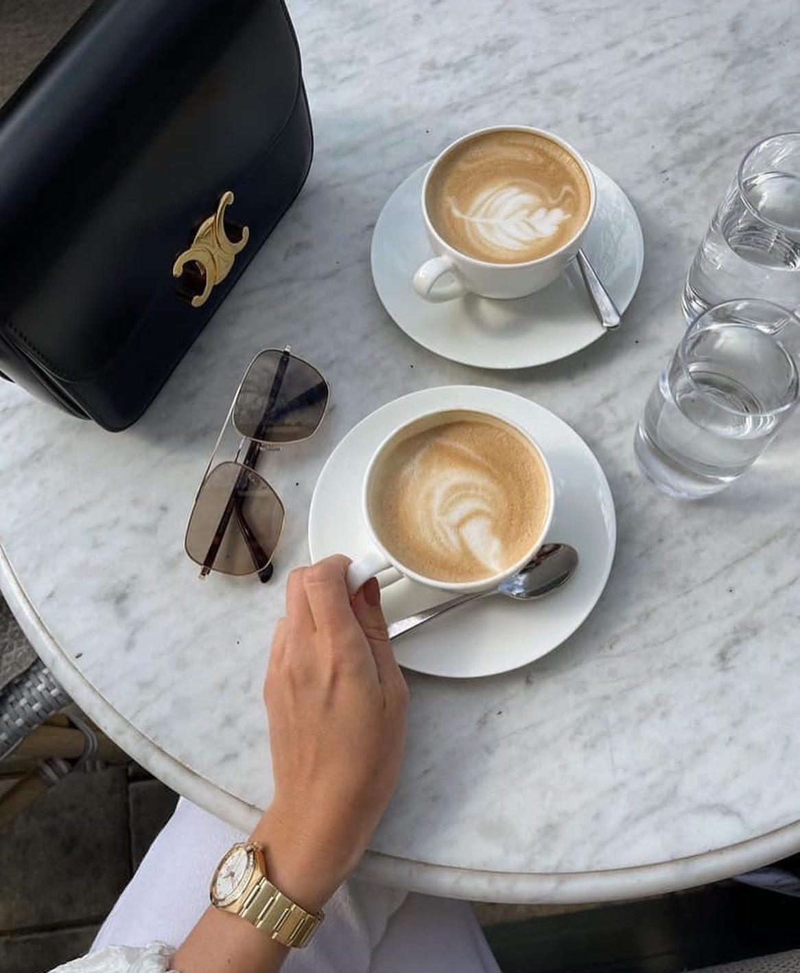 데일리로 깔끔 @셀린느 백🖤 이미지9