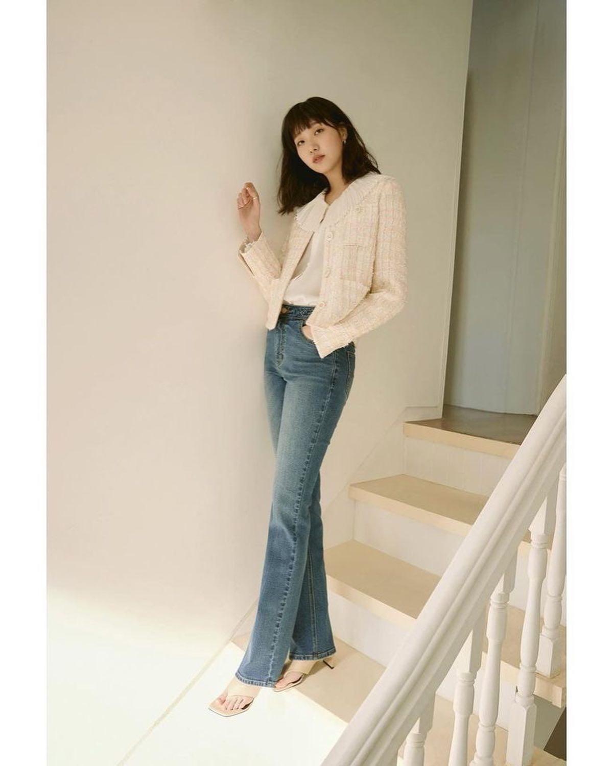 짙어지는 김고은의 분위기🏵🖤 이미지3