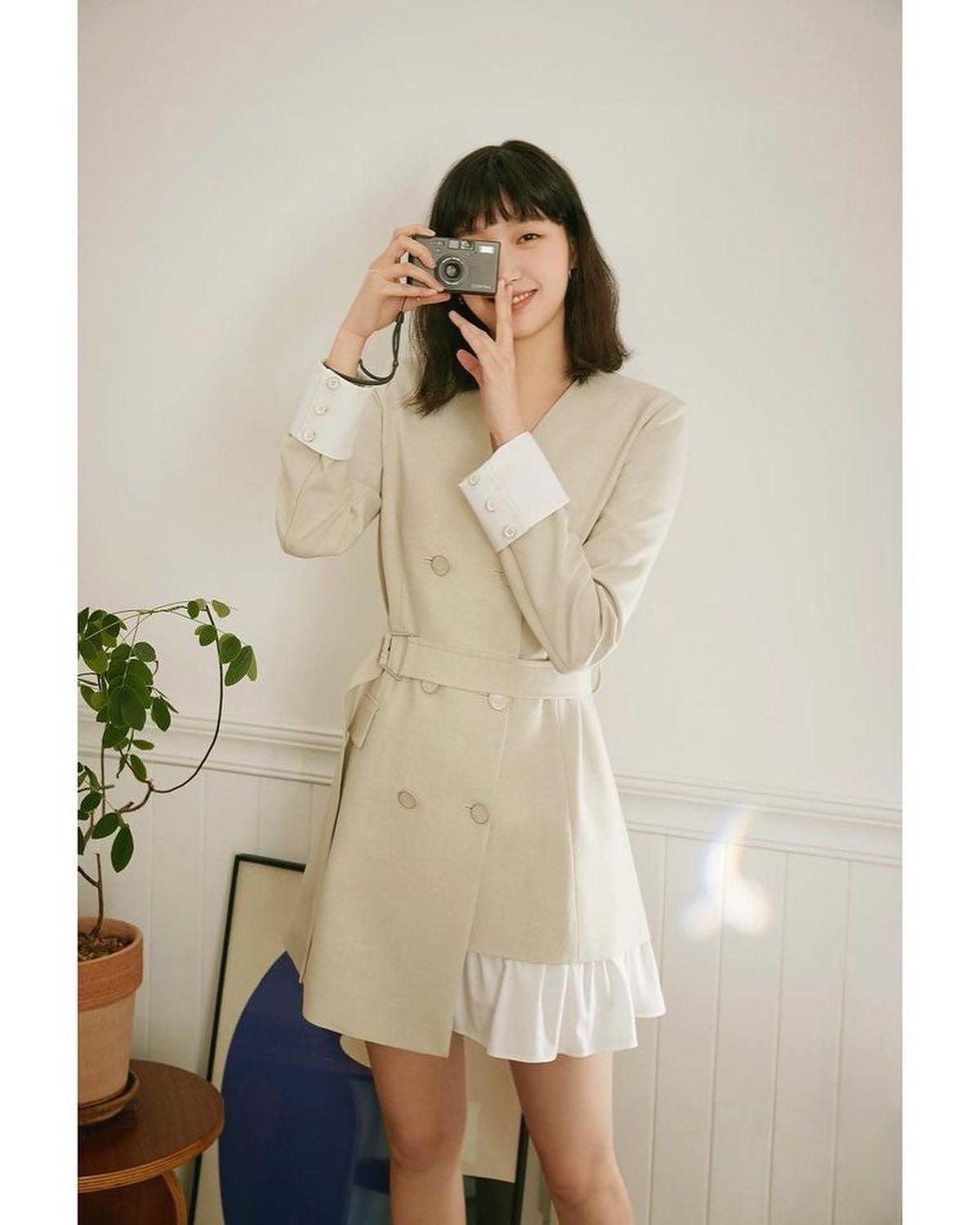 짙어지는 김고은의 분위기🏵🖤 이미지5