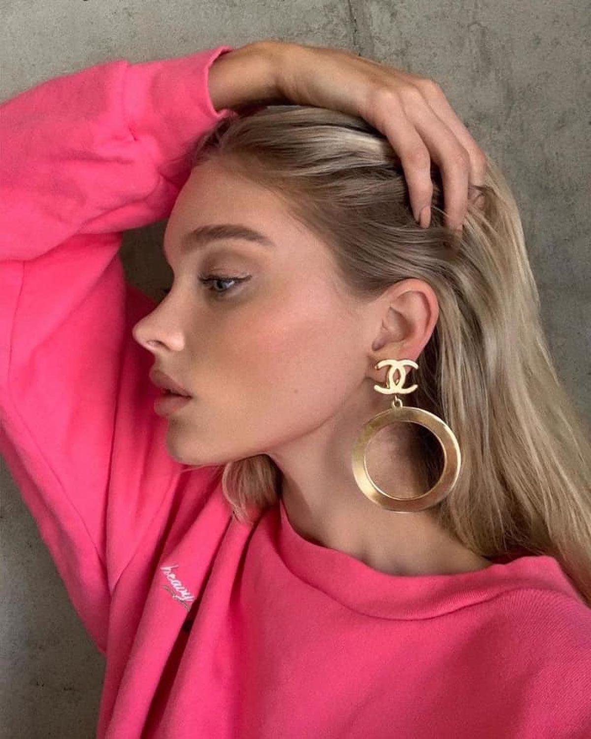 샤넬 귀걸이로 포인트💛🤍 이미지5