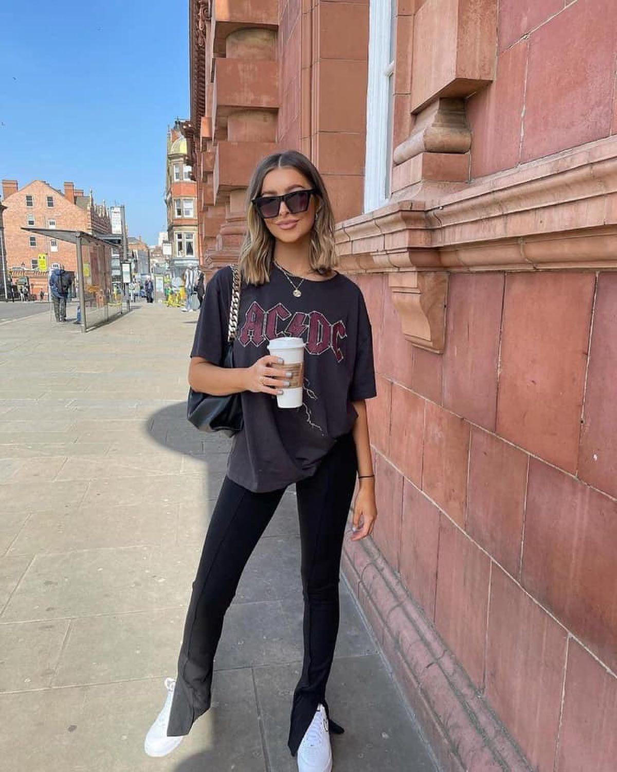 빈티지 티셔츠로 분위기🖤🎸🎵 이미지1