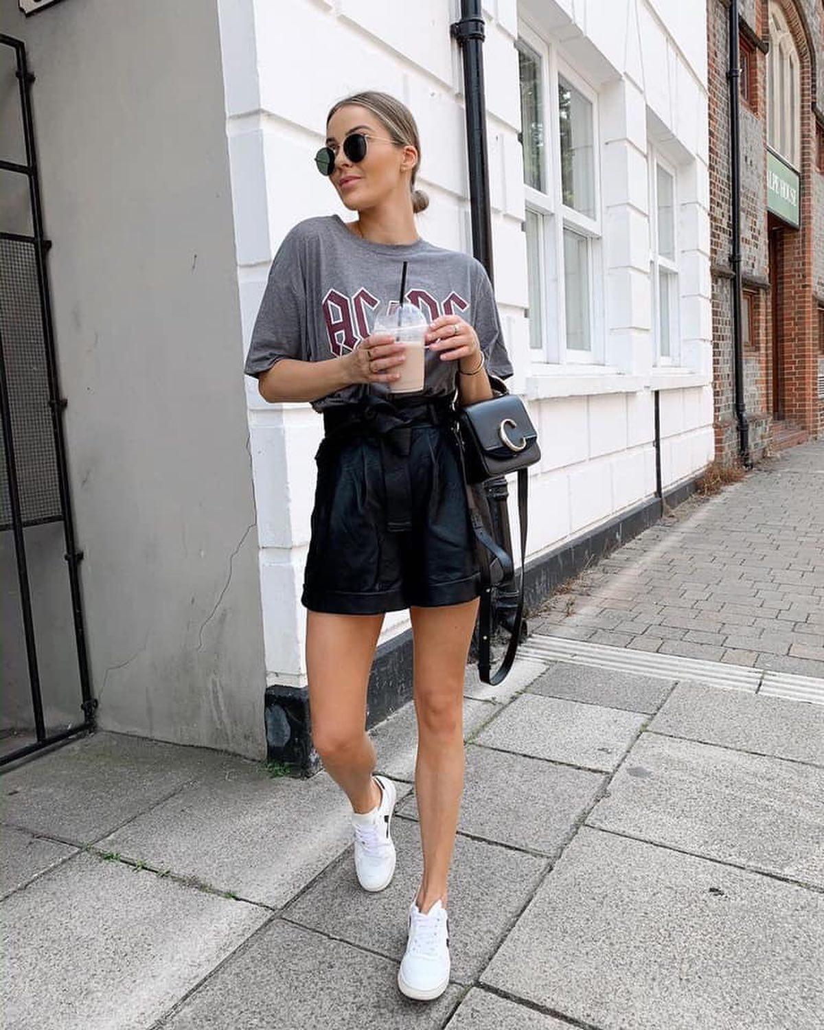 빈티지 티셔츠로 분위기🖤🎸🎵 이미지3