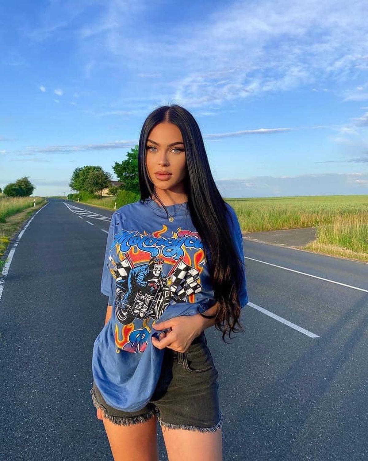 빈티지 티셔츠로 분위기🖤🎸🎵 이미지7