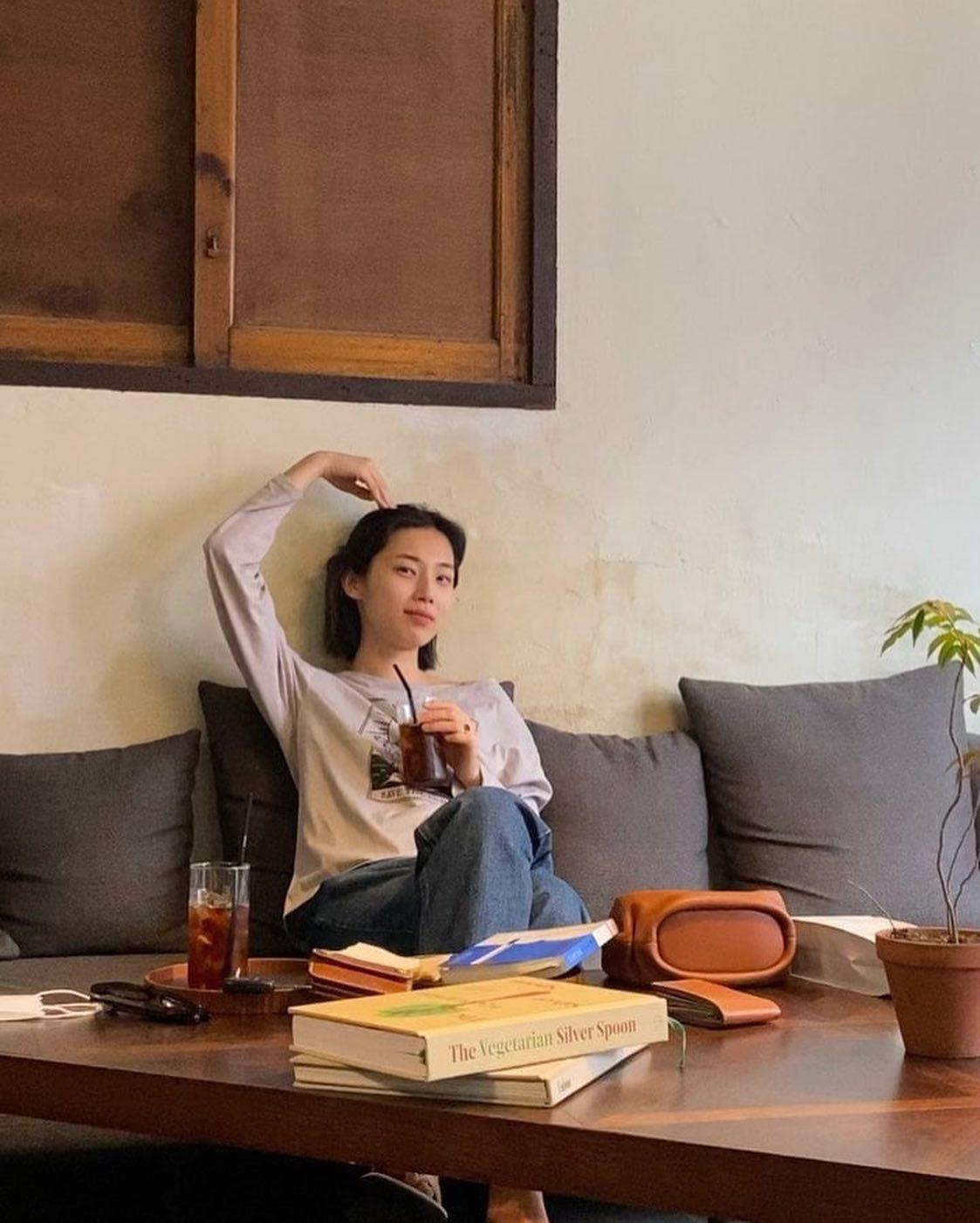 스타일리쉬한 이진하 일상룩📸🖤 이미지9