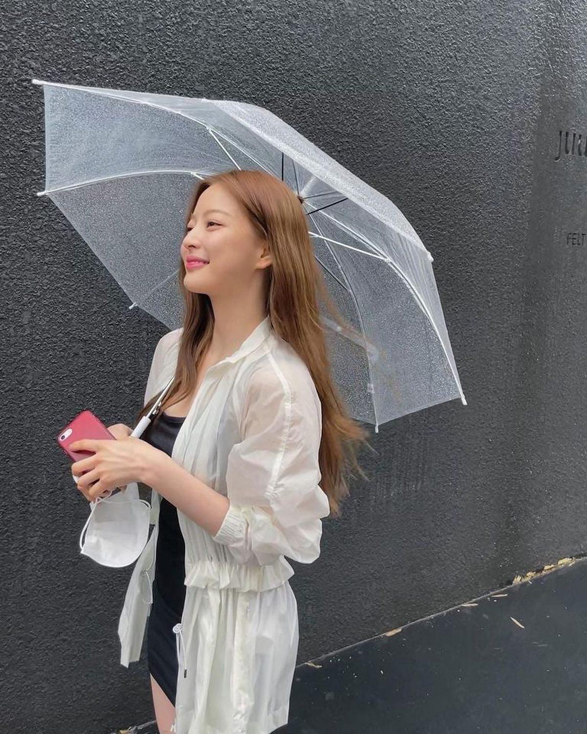 임보라의 저세상 청량미💜 이미지6