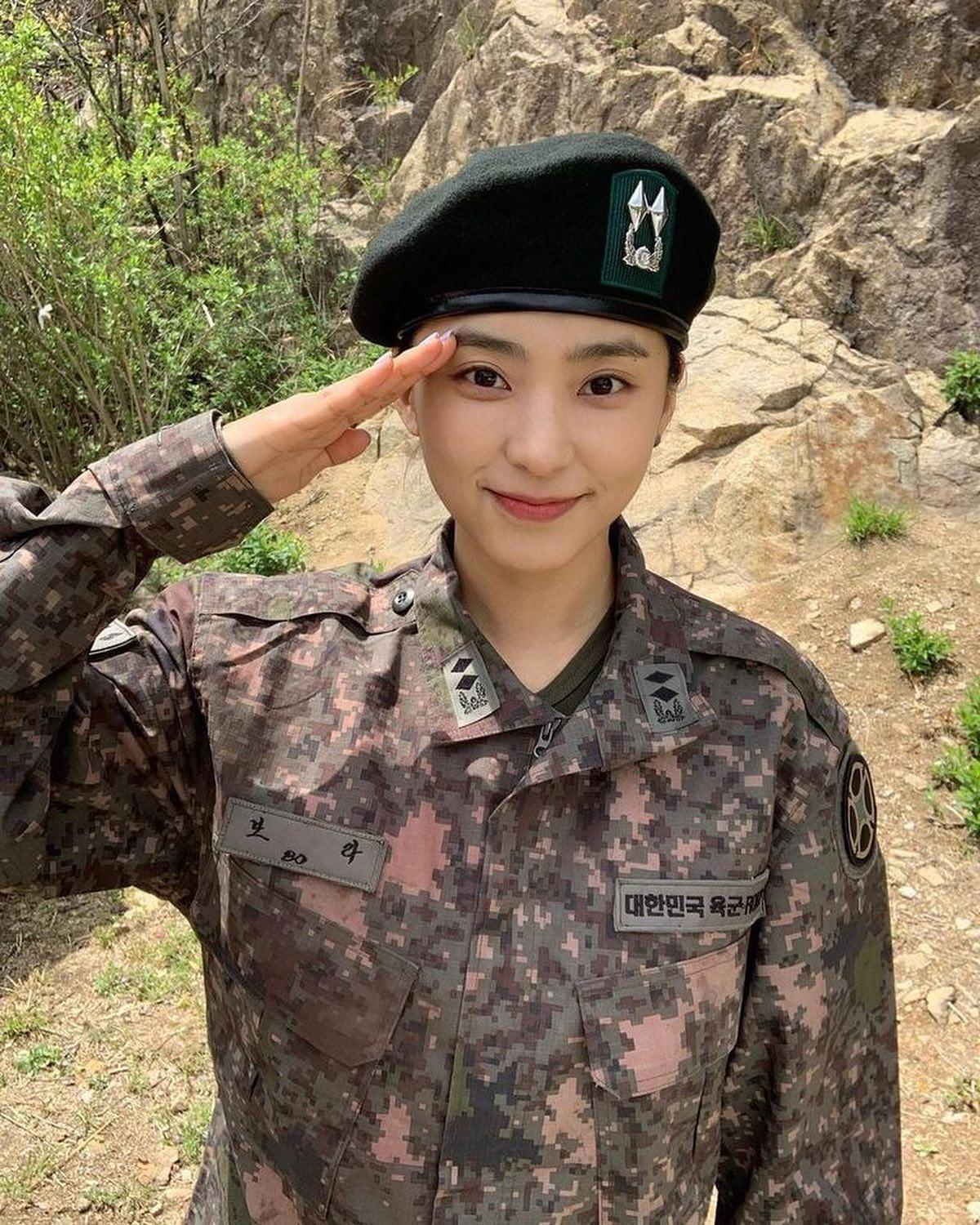 시선강탈 보라의 분위기💜 이미지7