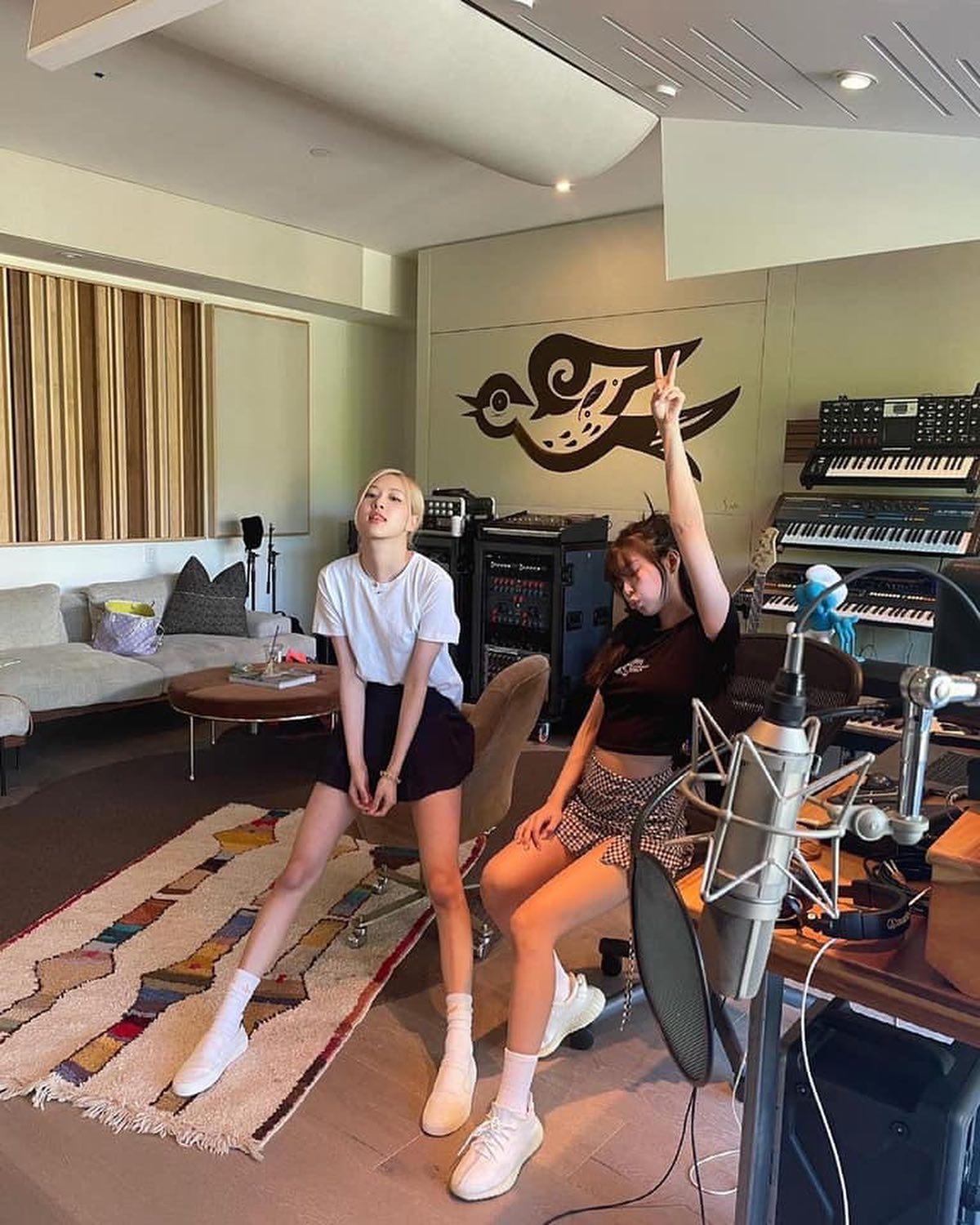 미국에서 데일리룩 @제니&로제🔥 이미지