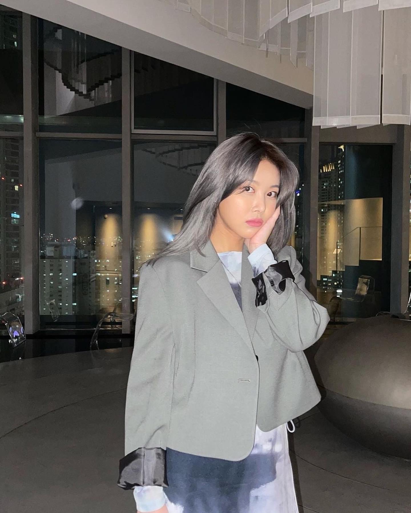 유빈의 스타일리시 데일리💜✨ 이미지7