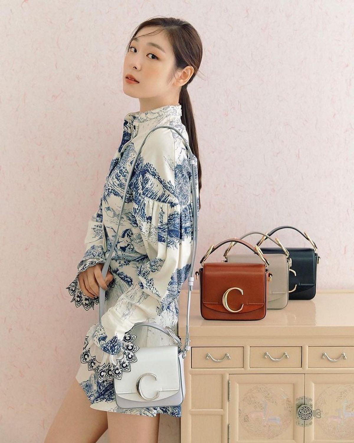 퀸연아의 여전한 금메달 미모🥇 이미지2