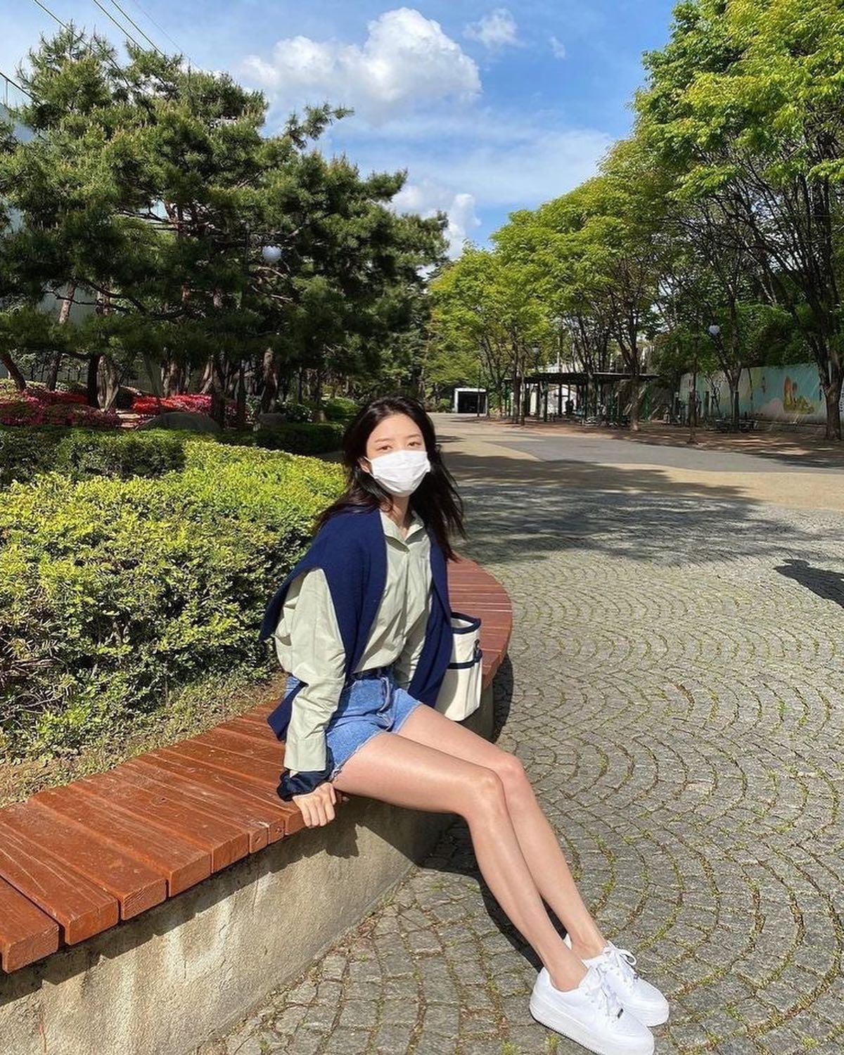 시원시원한 엄현경의 일상룩💛📸 이미지7