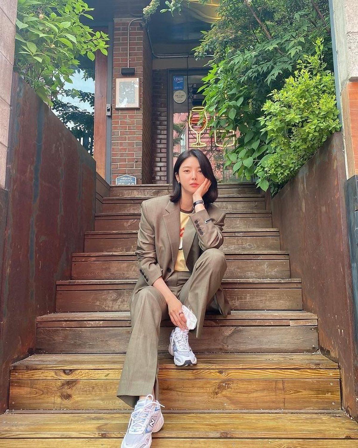 시원시원한 엄현경의 일상룩💛📸 이미지8