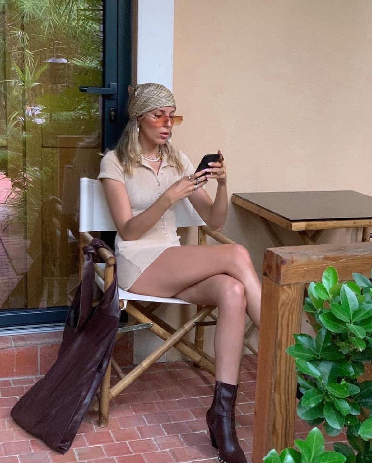 딱 붙는 반팔원피스🤍❤️📸 이미지5