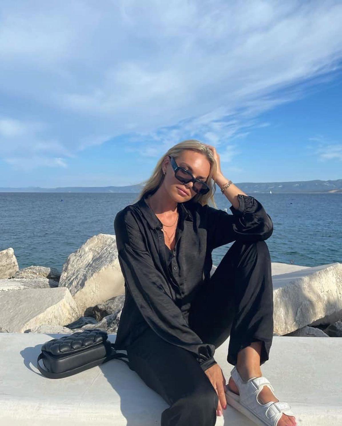 올블랙도 시원시원하게🖤☀️ 이미지5