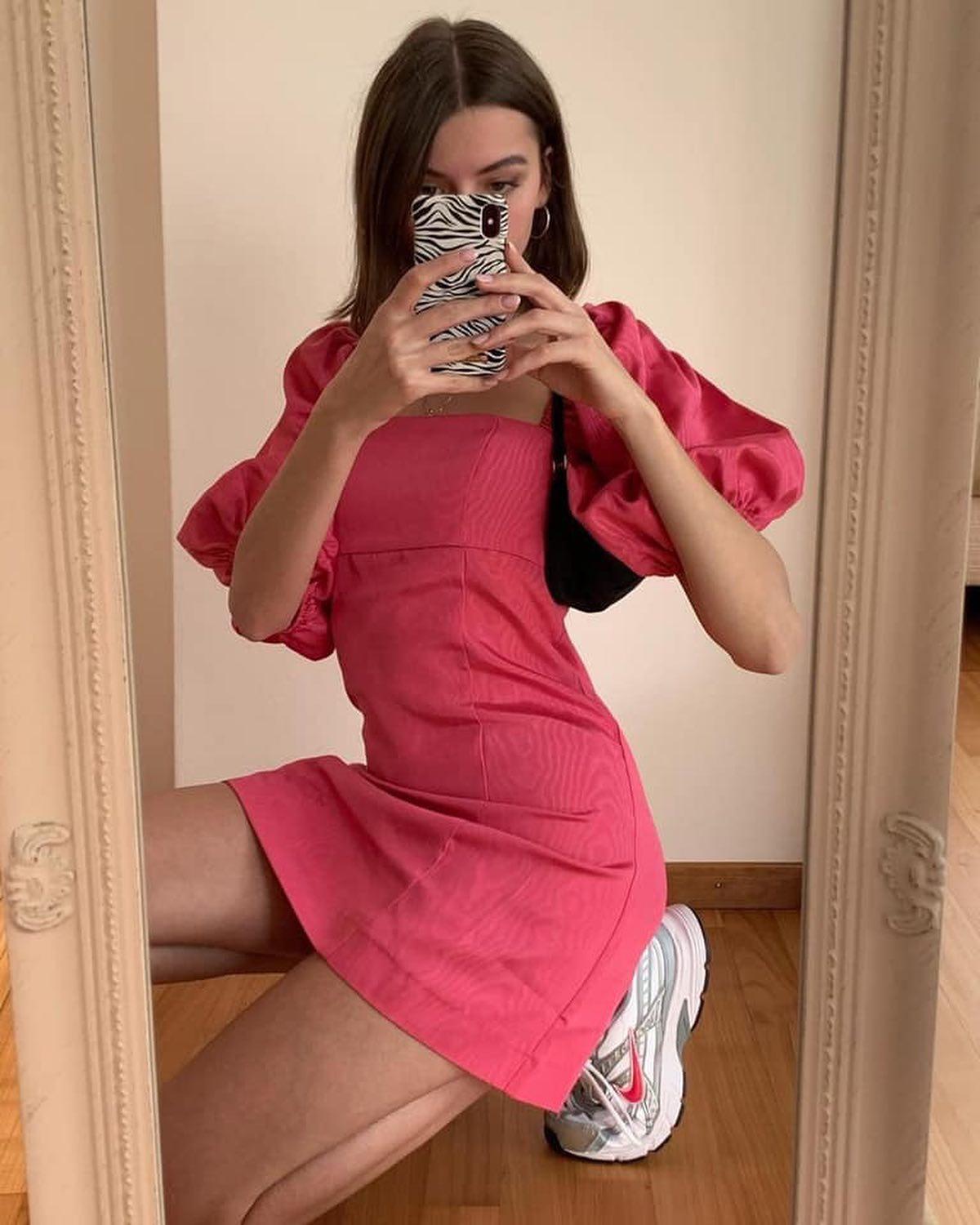 원피스에 스니커즈👟💗 이미지