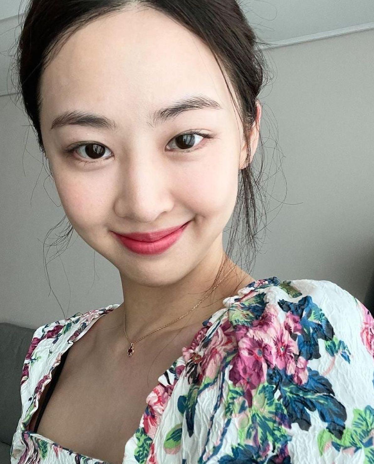 정갈하고 상큼한 다솜의 데일리🍒 이미지