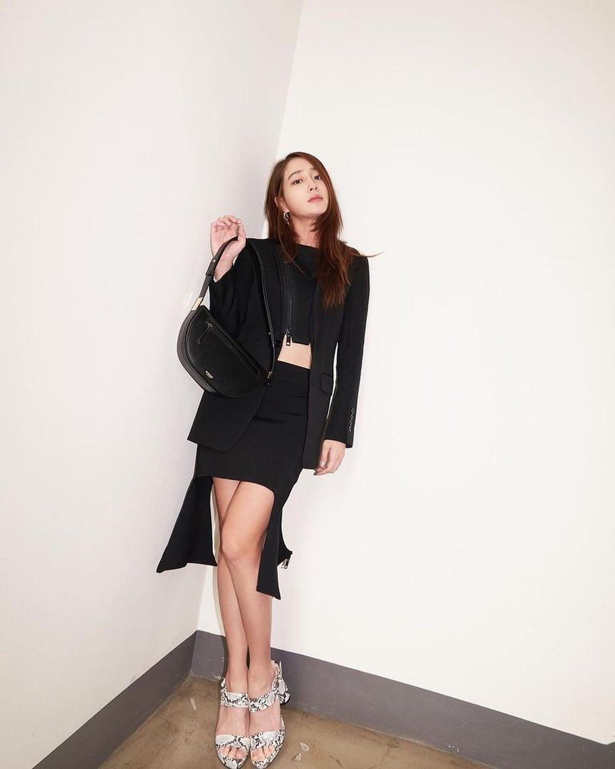 어떤코디도 우아한 배우 이민정🖤 이미지4