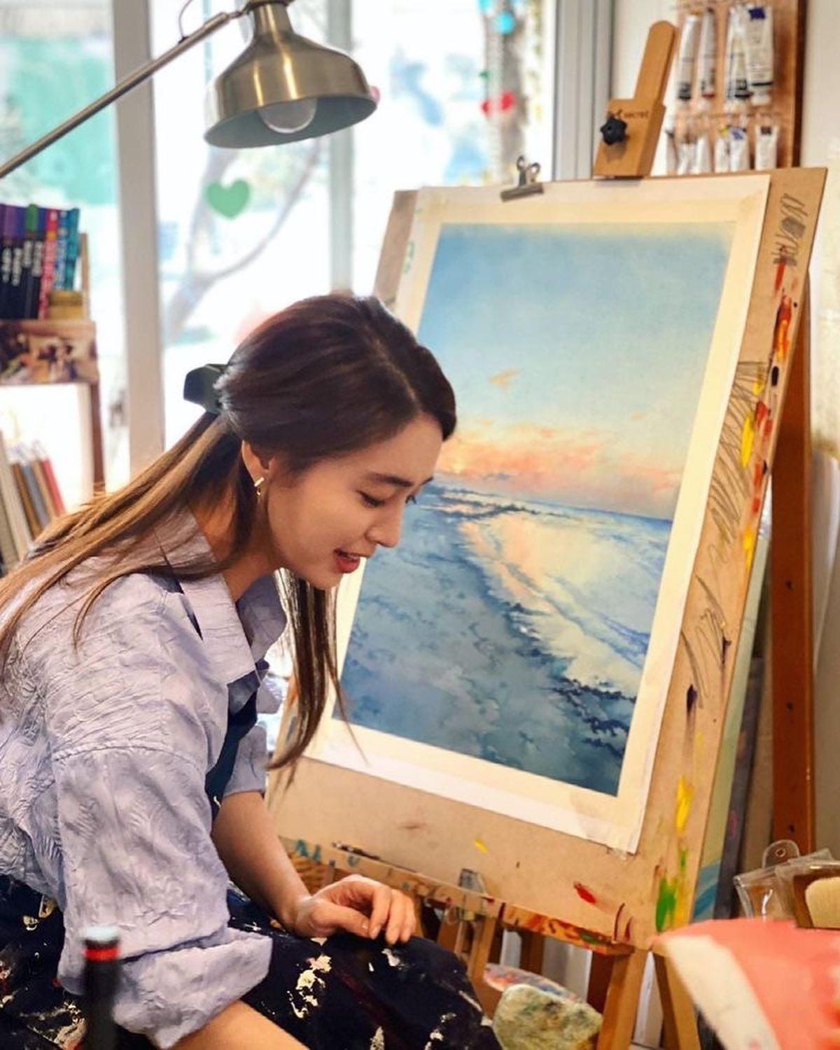 어떤코디도 우아한 배우 이민정🖤 이미지6