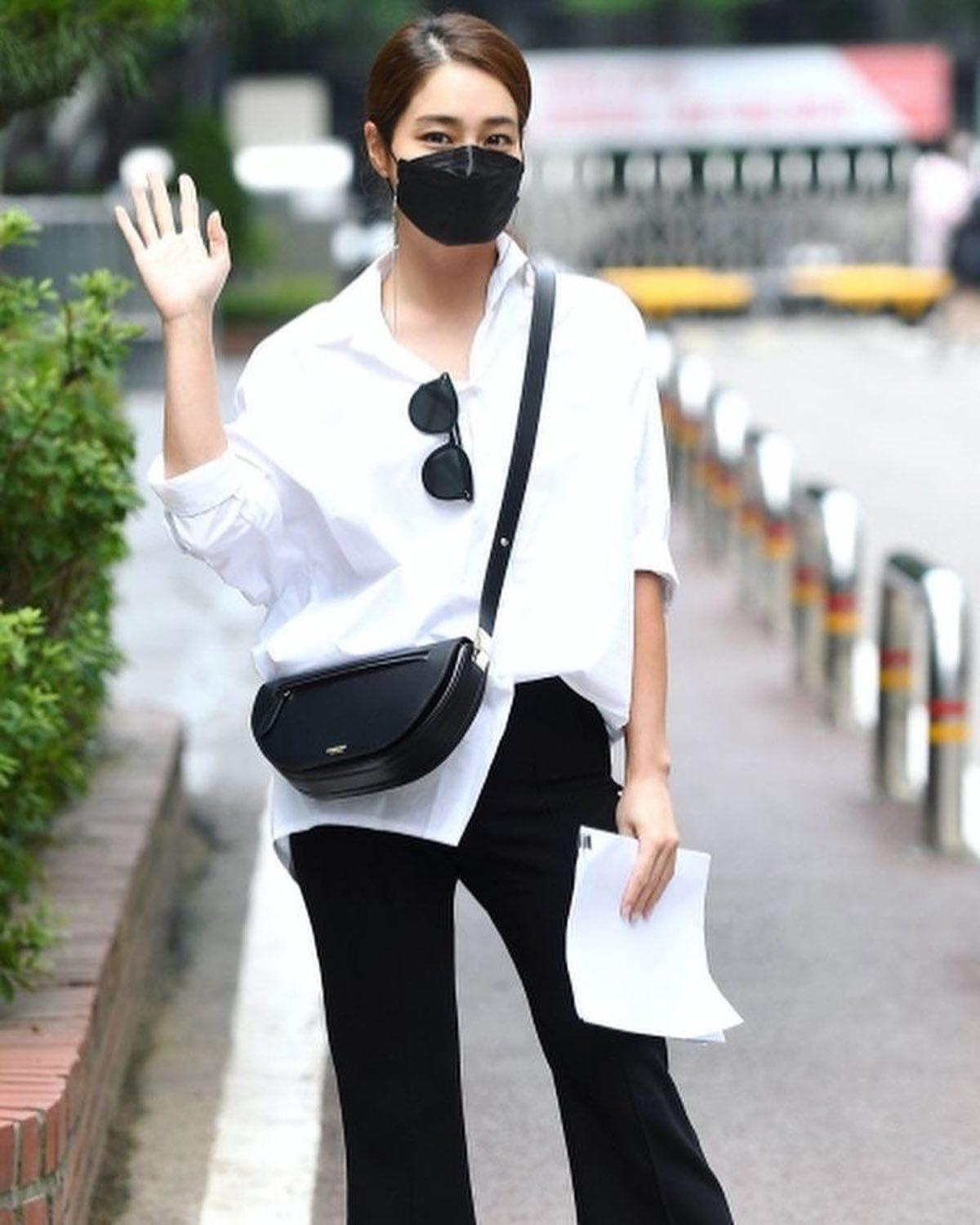 어떤코디도 우아한 배우 이민정🖤 이미지7