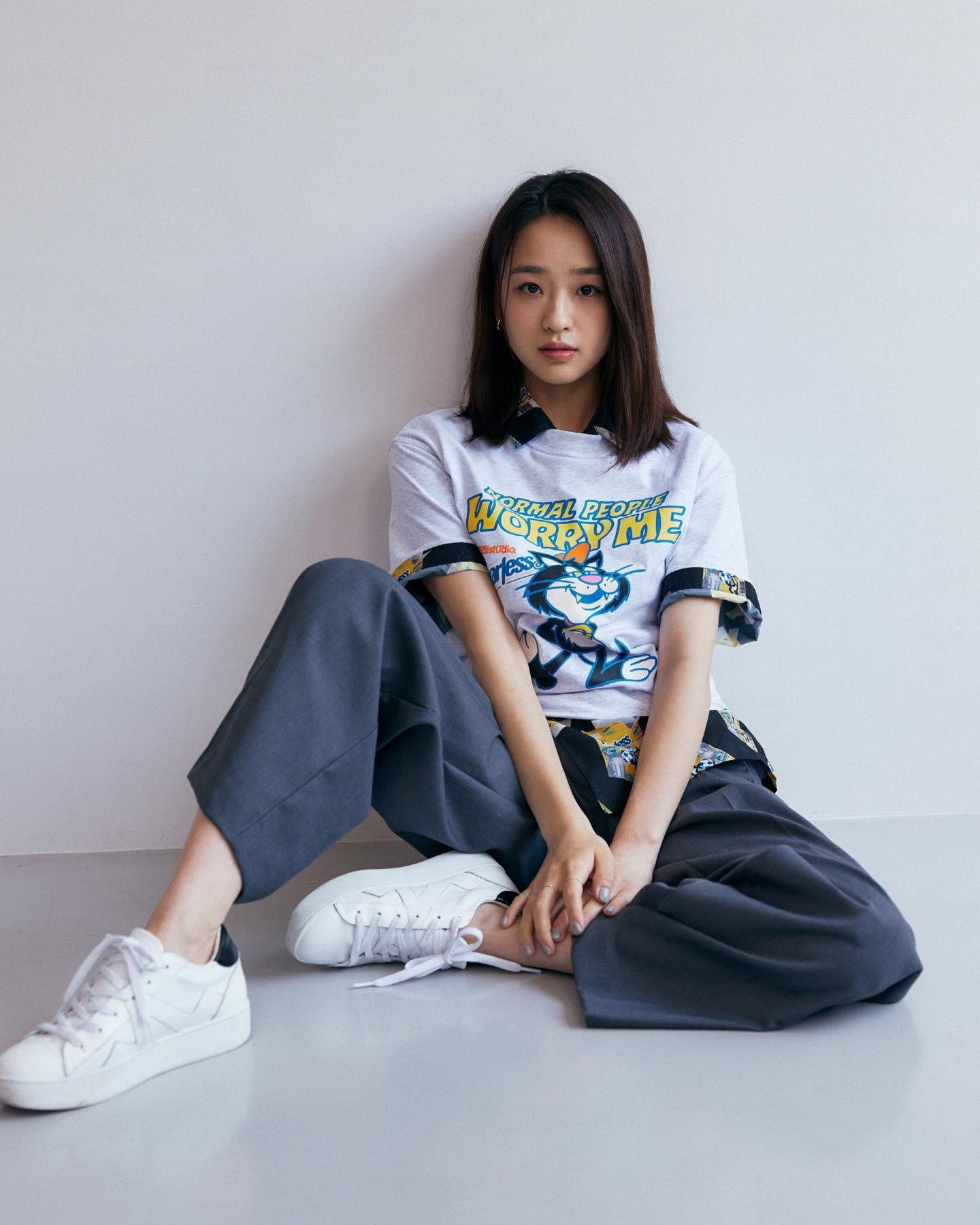 손연재 x 골스튜디오 21SS🧡⚽️
반팔티로 예쁨 다한 언니💜🤍 #광고 #골스튜디오 이미지3