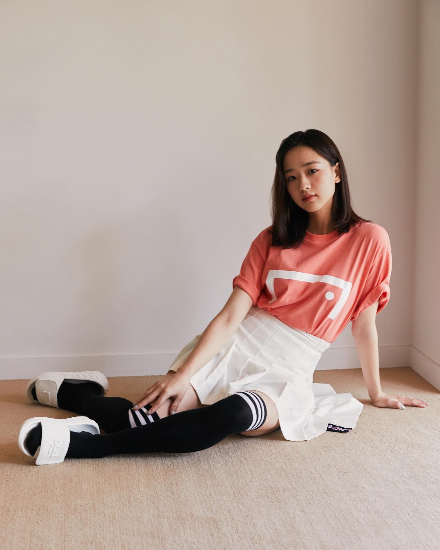 손연재 x 골스튜디오 21SS🧡⚽️
반팔티로 예쁨 다한 언니💜🤍 #광고 #골스튜디오 이미지9