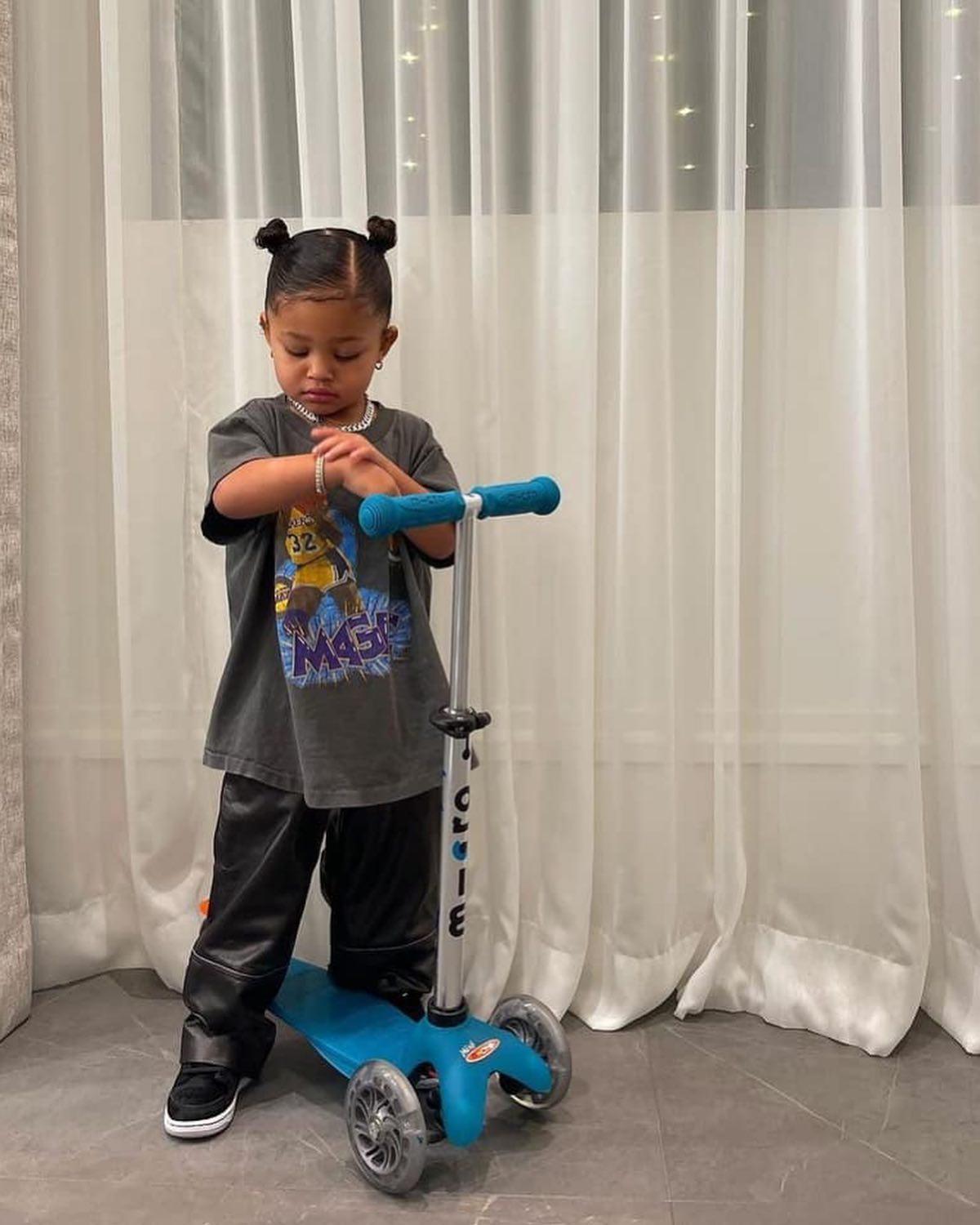 힙한 아가💎🖤스토미 일상패션 이미지4