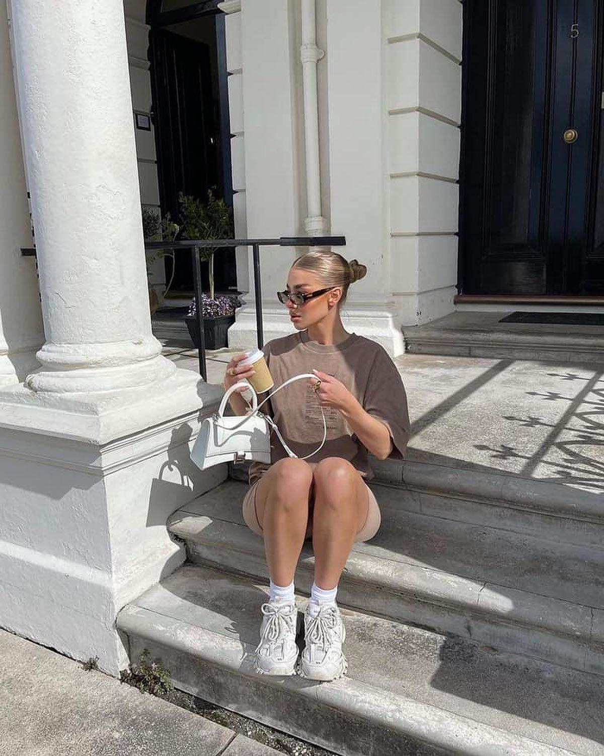 스트릿 감성엔 발렌백￼😎🖤 이미지7