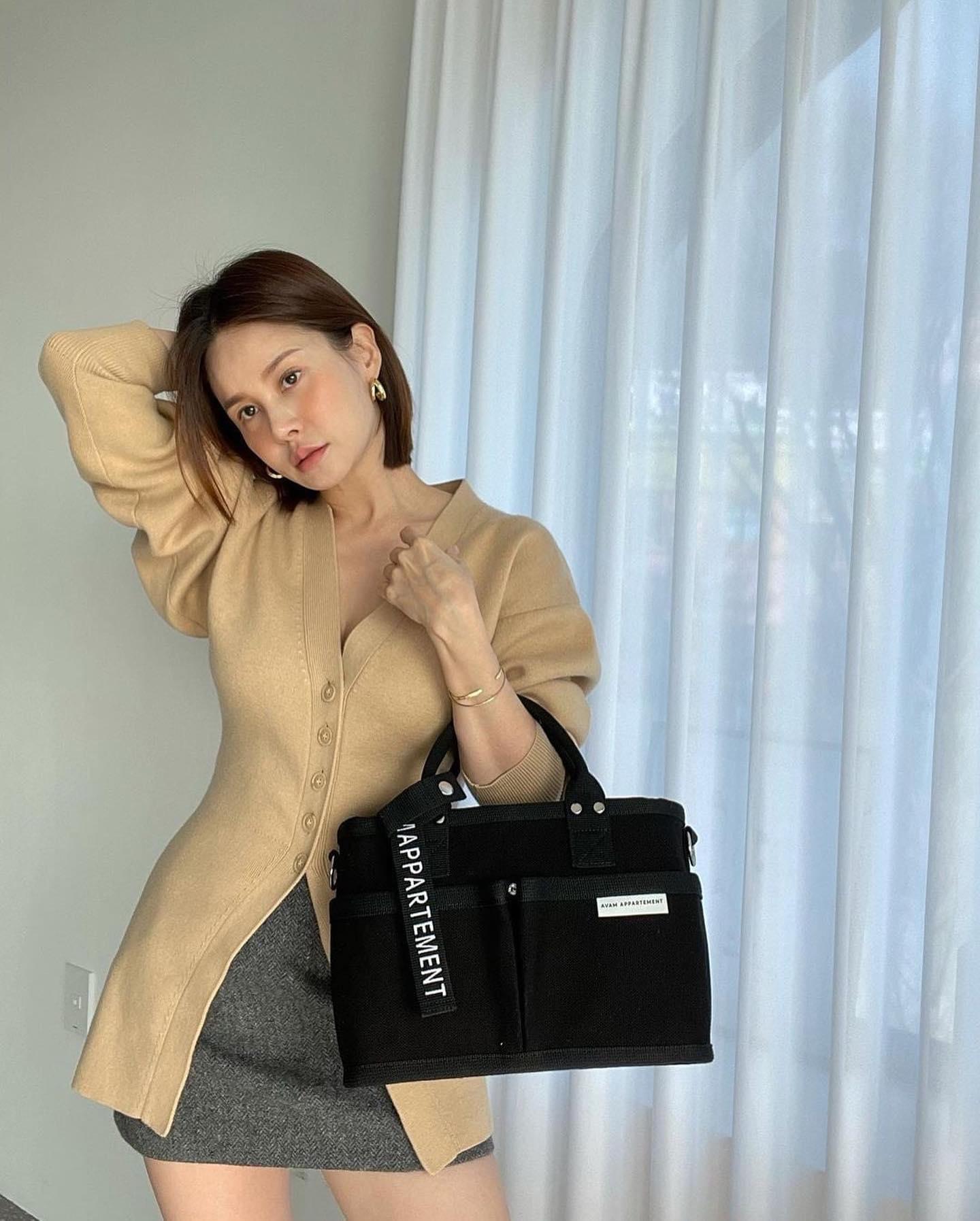 여전히 매혹적인 아이비 언니🖤 이미지3