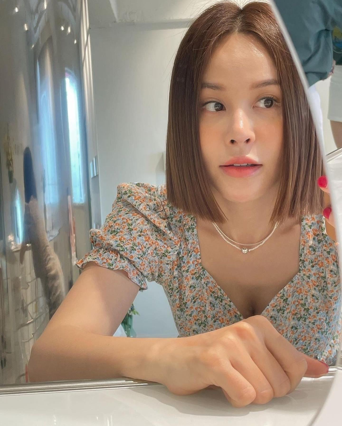 여전히 매혹적인 아이비 언니🖤 이미지4