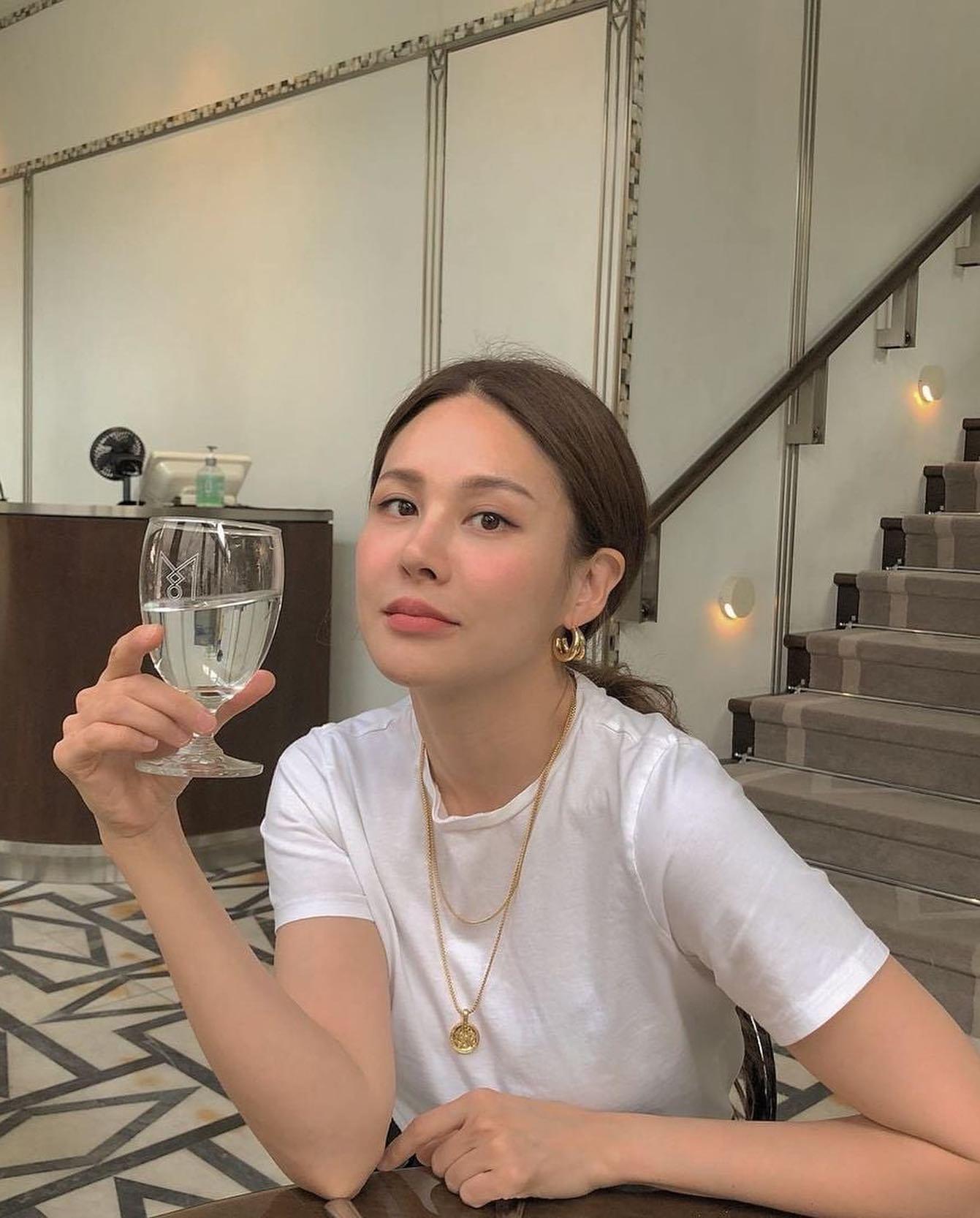 여전히 매혹적인 아이비 언니🖤 이미지5