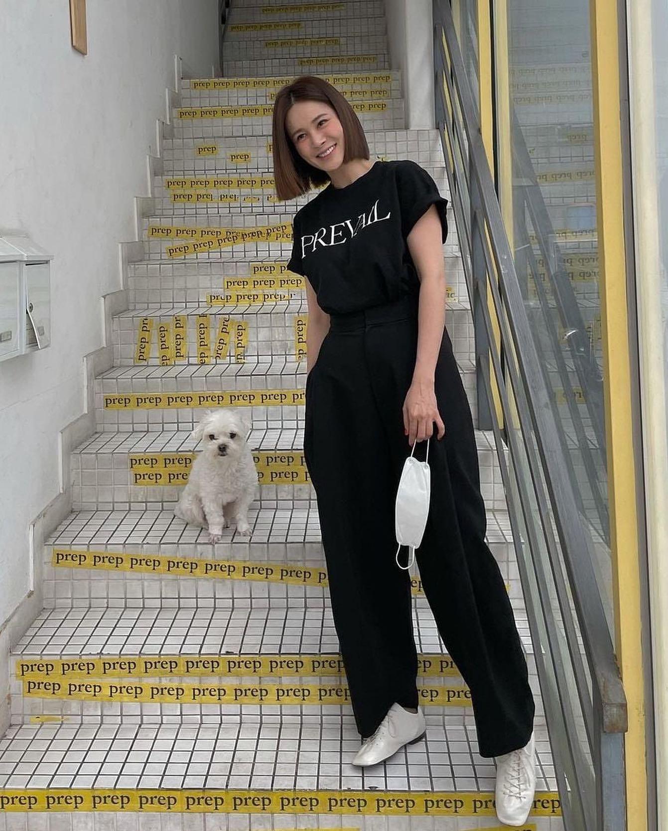 여전히 매혹적인 아이비 언니🖤 이미지7