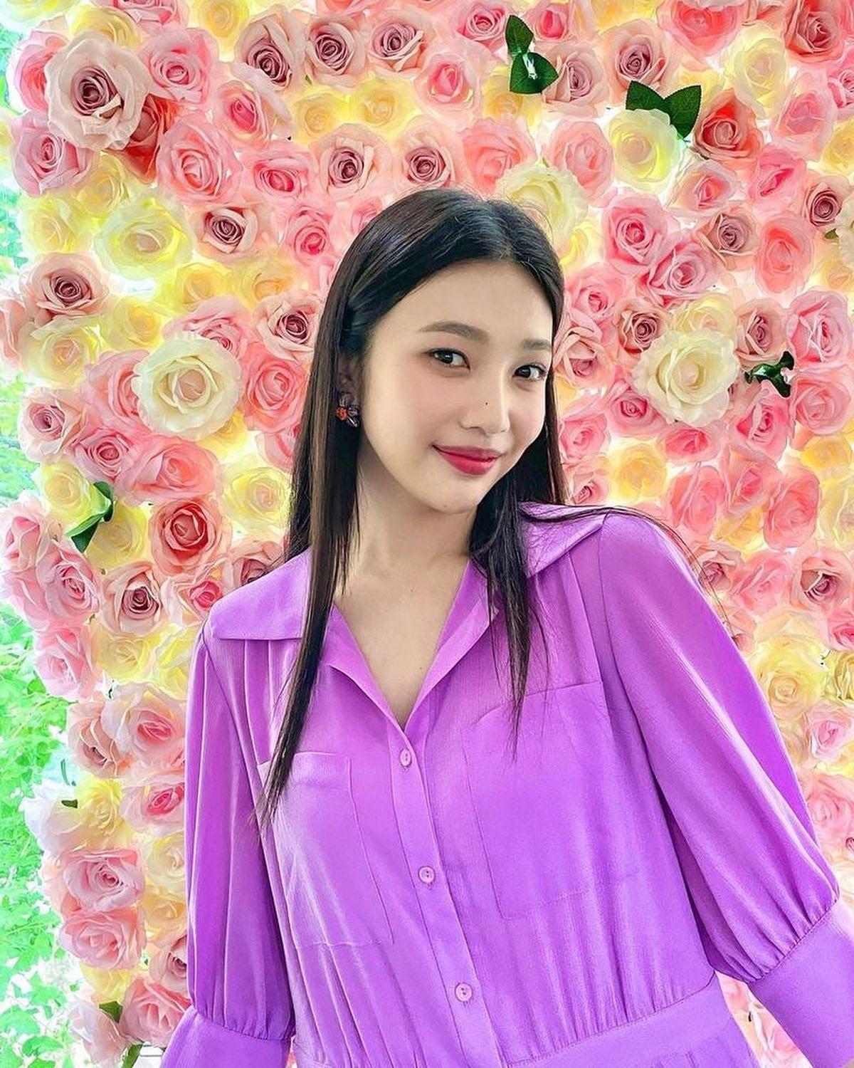 조이의 팔색조 매력 코디센스🌈 이미지10