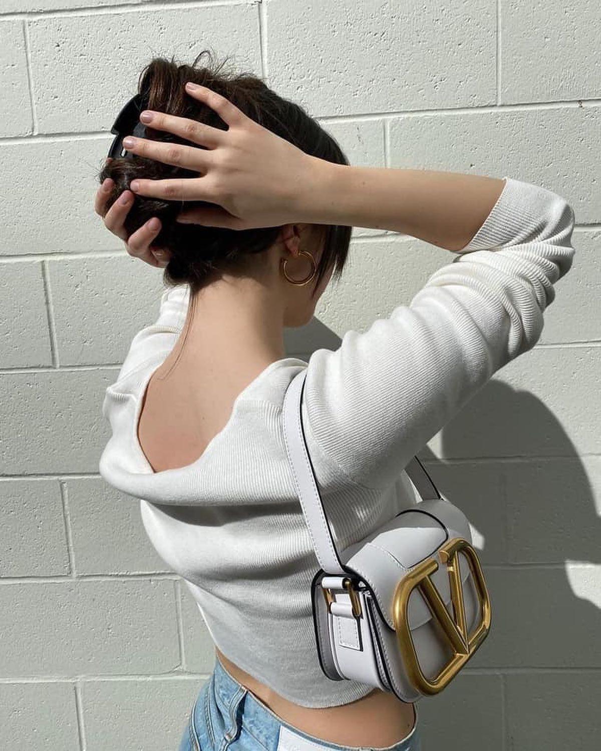 크롭 가디건으로 포인뚜💚🖤 이미지4