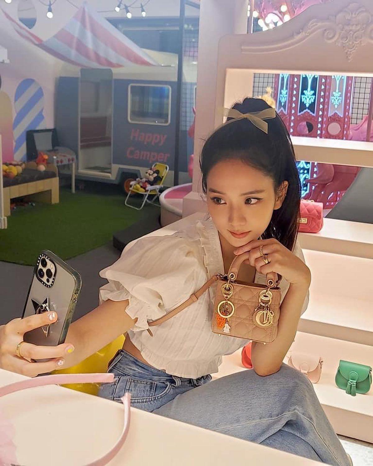 귀여운 디올 마이크로백💗🖤 이미지
